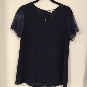 41 Hawthorn navy blue top with lace sleeves
